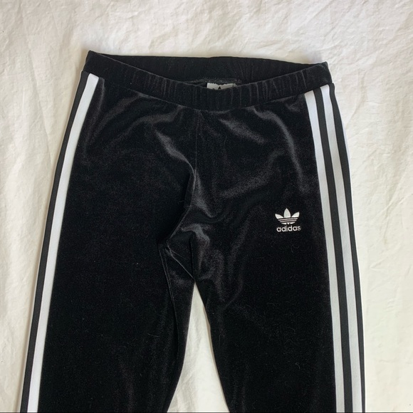 Velvety Adidas Leggings - Picture 4 of 10